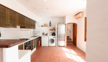 Resa Estates house huis te koop Siesta kitchen.jpg